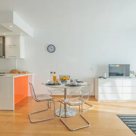 Apartamento Golden Tulip