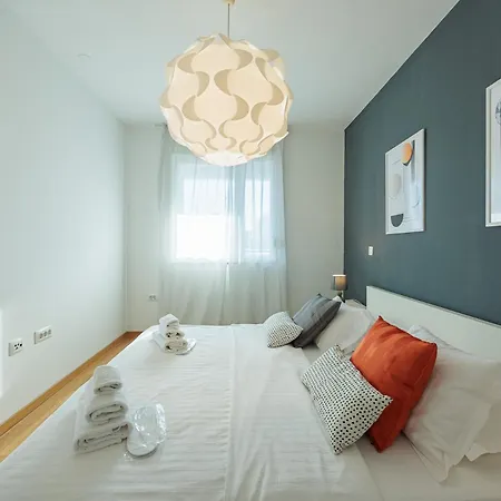 Apartment Golden Tulip *