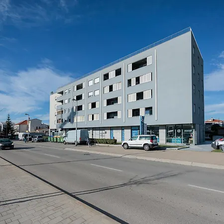Golden Tulip Apartment